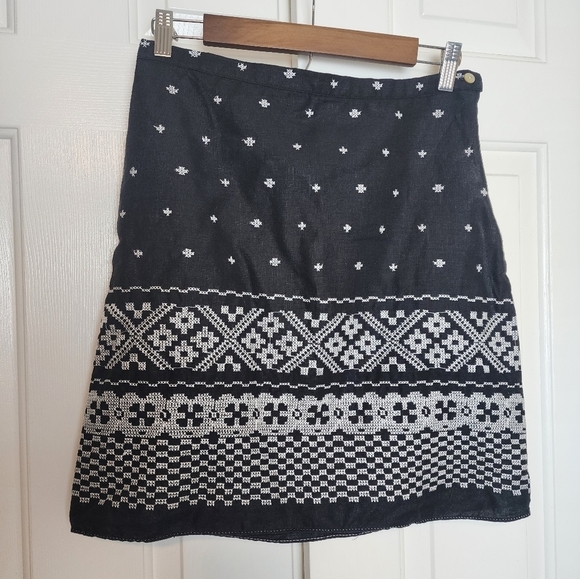 Max Studio Women's Black Linen Fully Lined Embroidered Skirt Size  2 - Picture 2 of 6